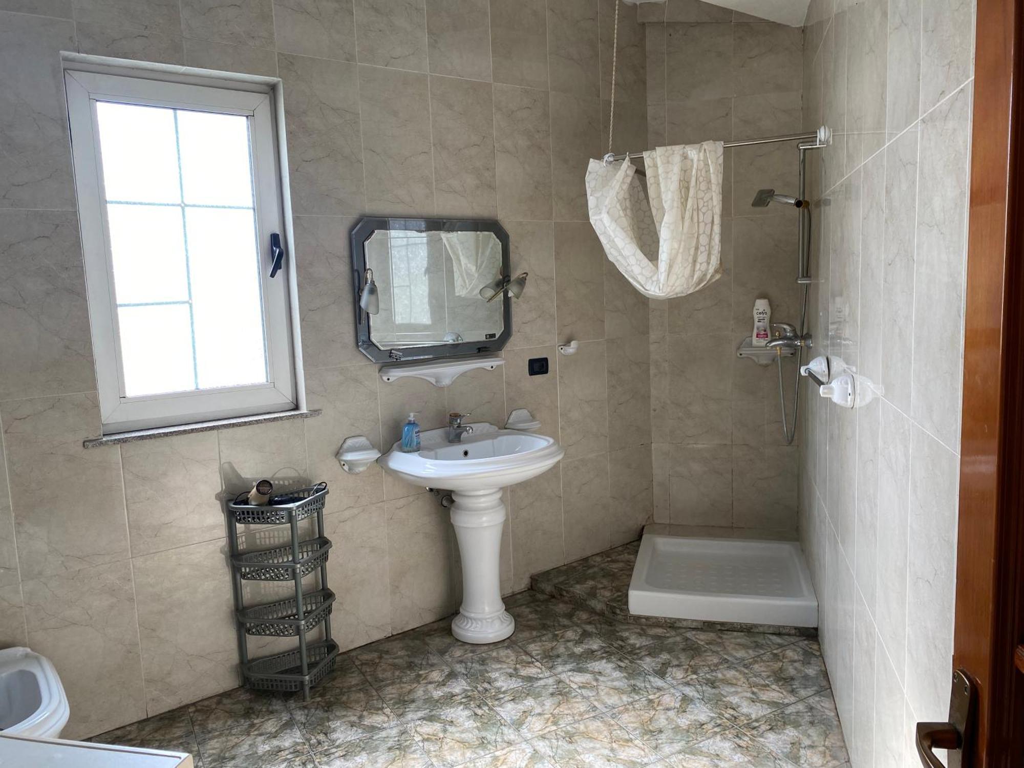 Апартаменти Tirana Apartment